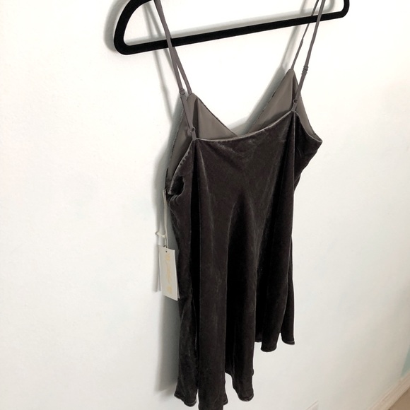 Gold Hawk Velvet V-Neck Camisole; Pewter Grey; EXCELLENT CONDITION small - Picture 8 of 8